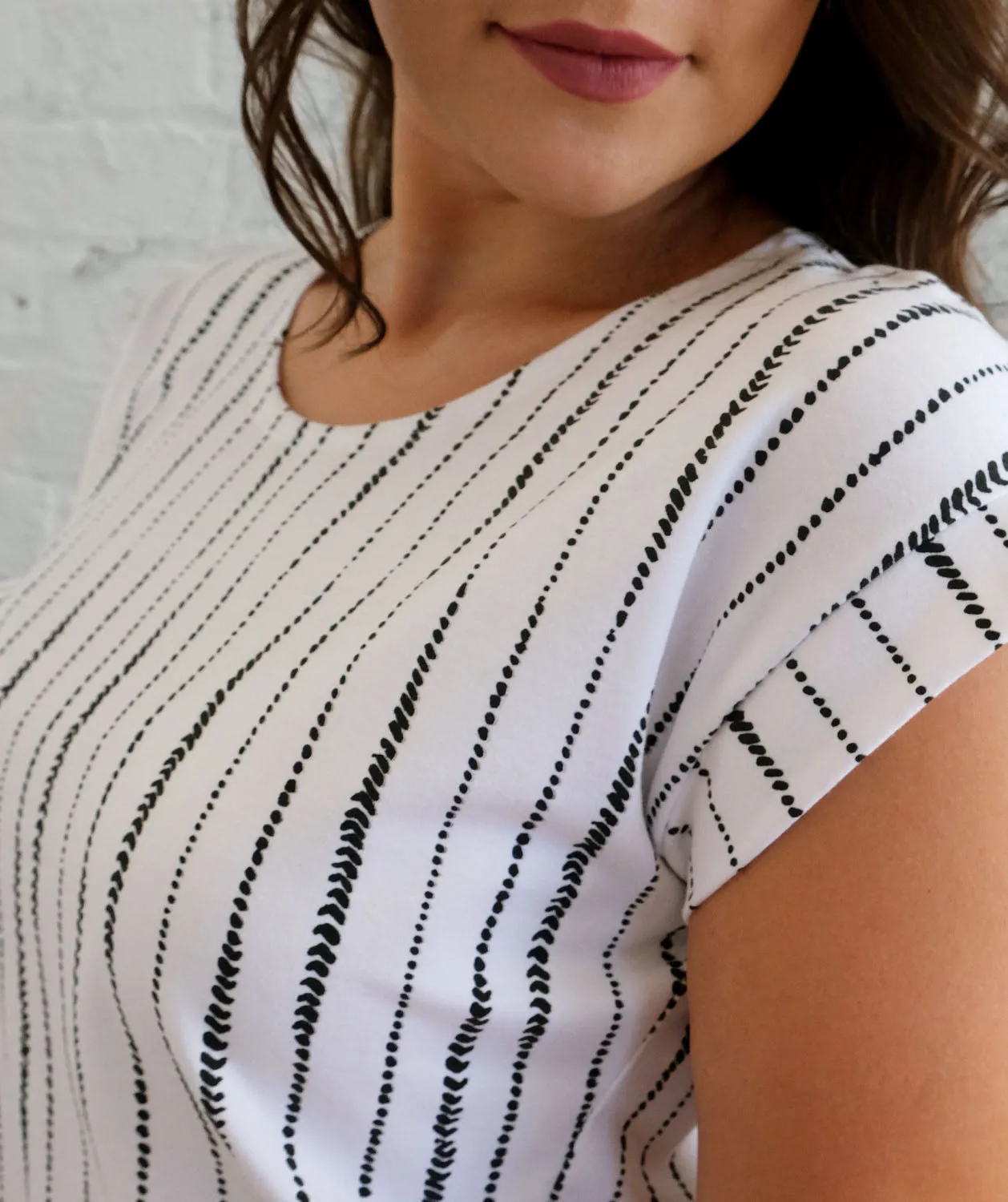 CEZANNE printed tee in White/Black