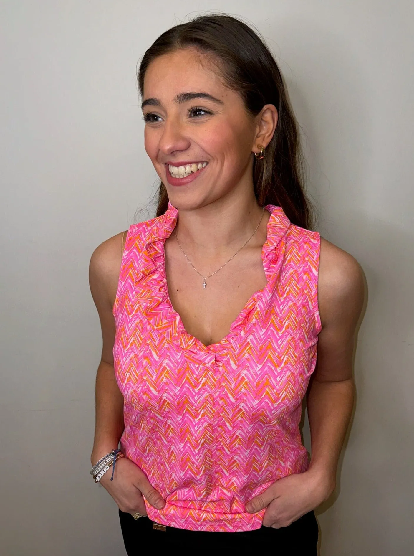 Lulu B Ruffle V Neck Tank [CHPK-SPX0753P]